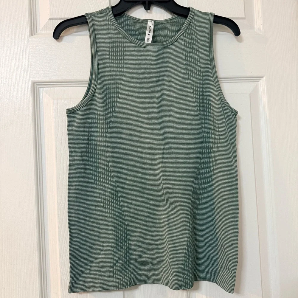 Green Kinesis Sleeveless Top - Picture 2 of 4